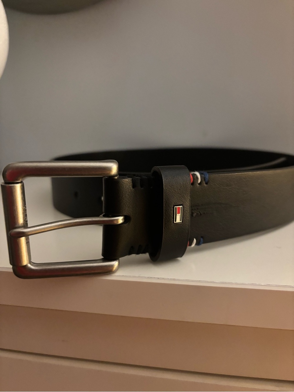 Tommy Hilfiger Black Men's Belt with Flag Stitch Detail